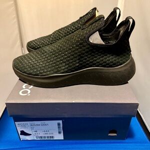 ECCO Men's Black leather Slip-On Sneakers